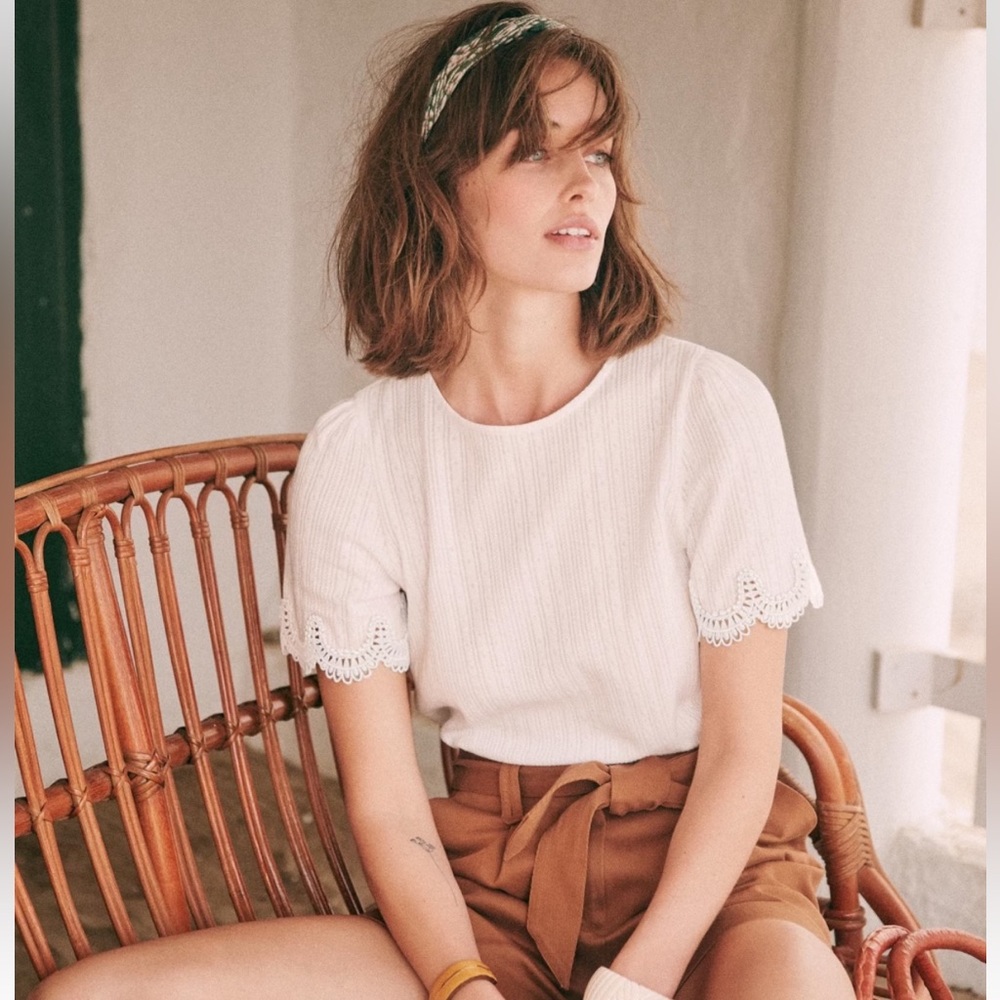 Sézane Cleo scalloped edge top